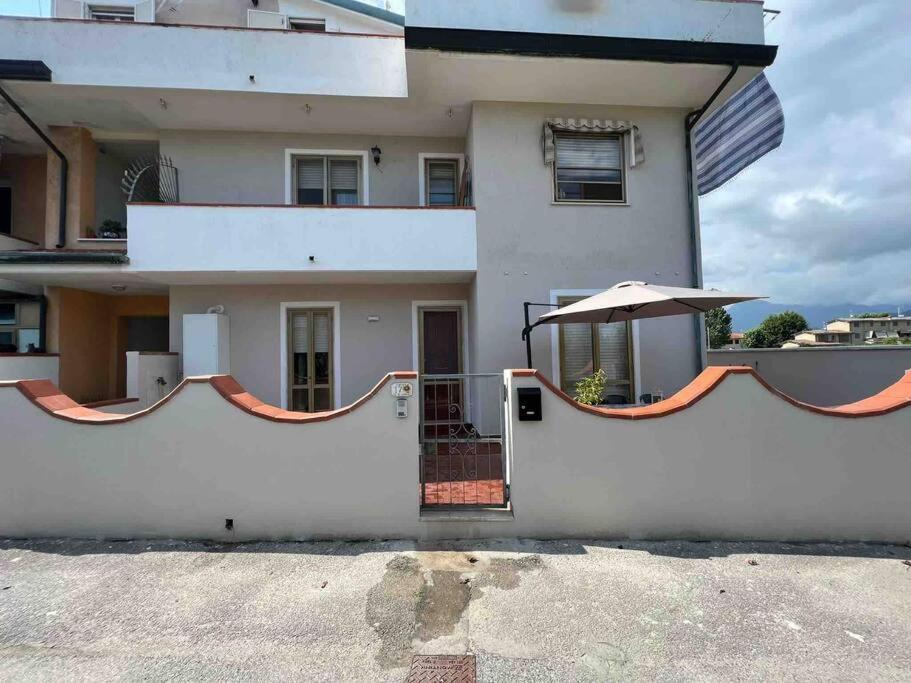 Appartamento Sunflower Viareggio Kültér fotó